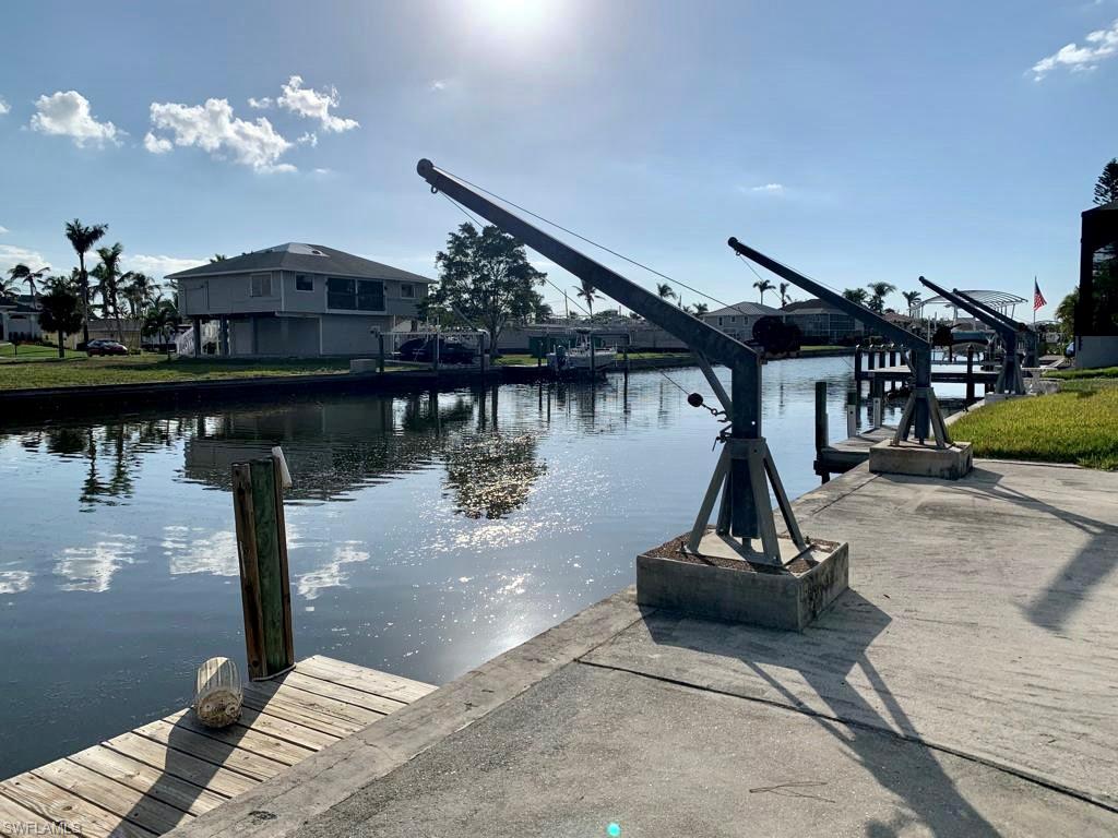 IMPERIAL SHORES - Residential Lease