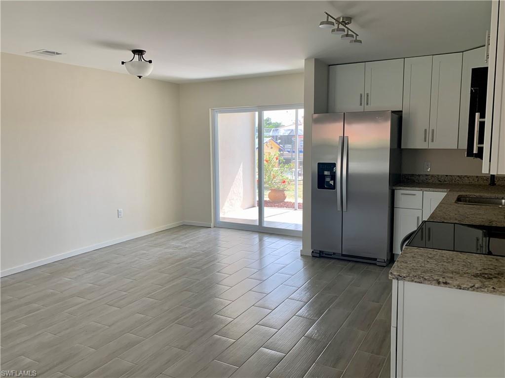 IMPERIAL SHORES - Residential Lease