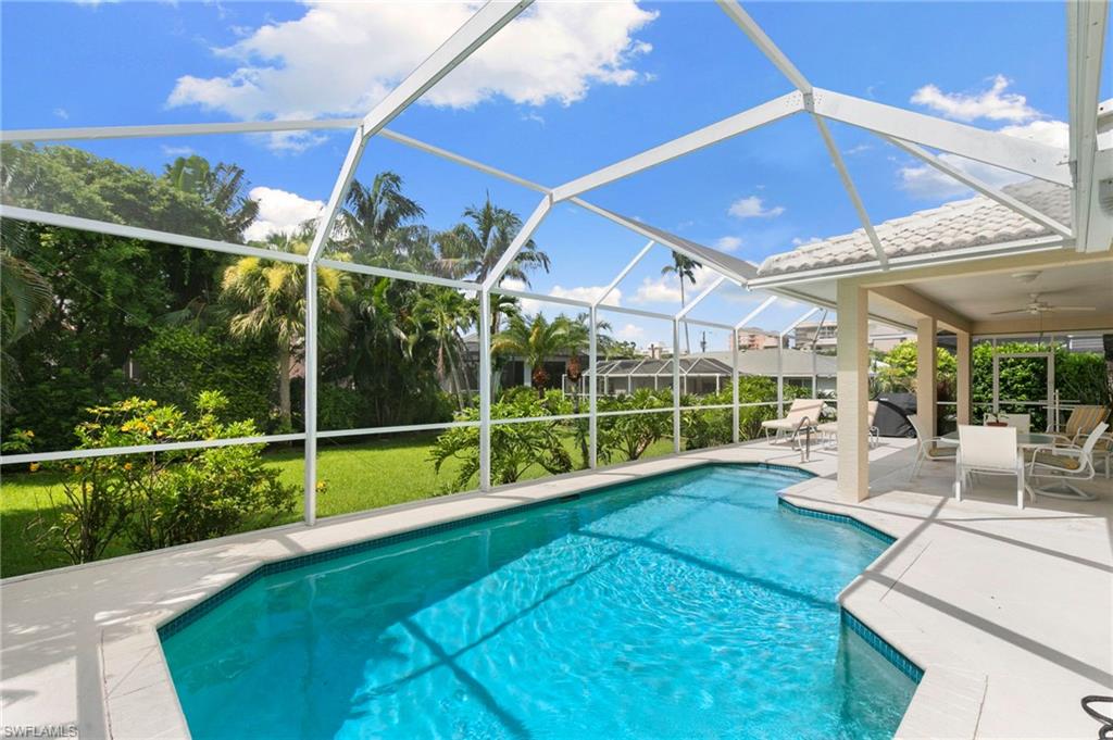 MARCO BEACH - Residential