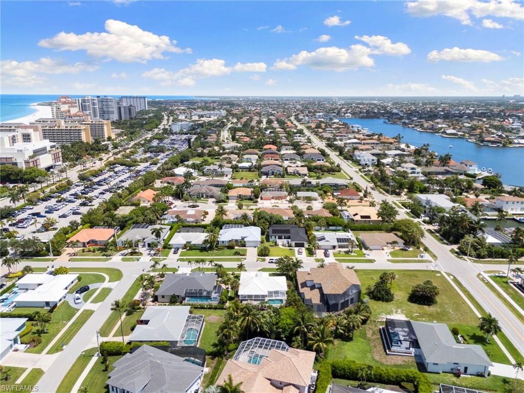 MARCO BEACH - Residential