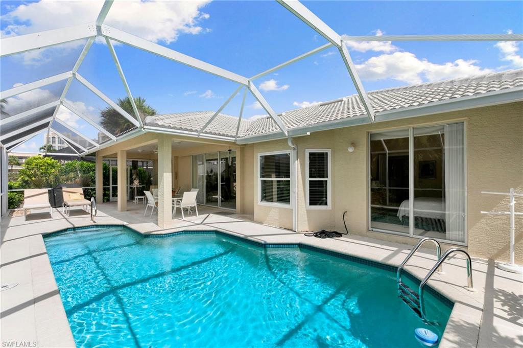 MARCO BEACH - Residential