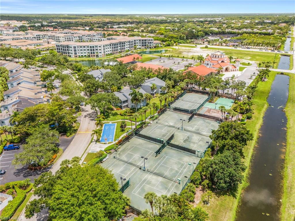 LAKESIDE GARDENS - Residential