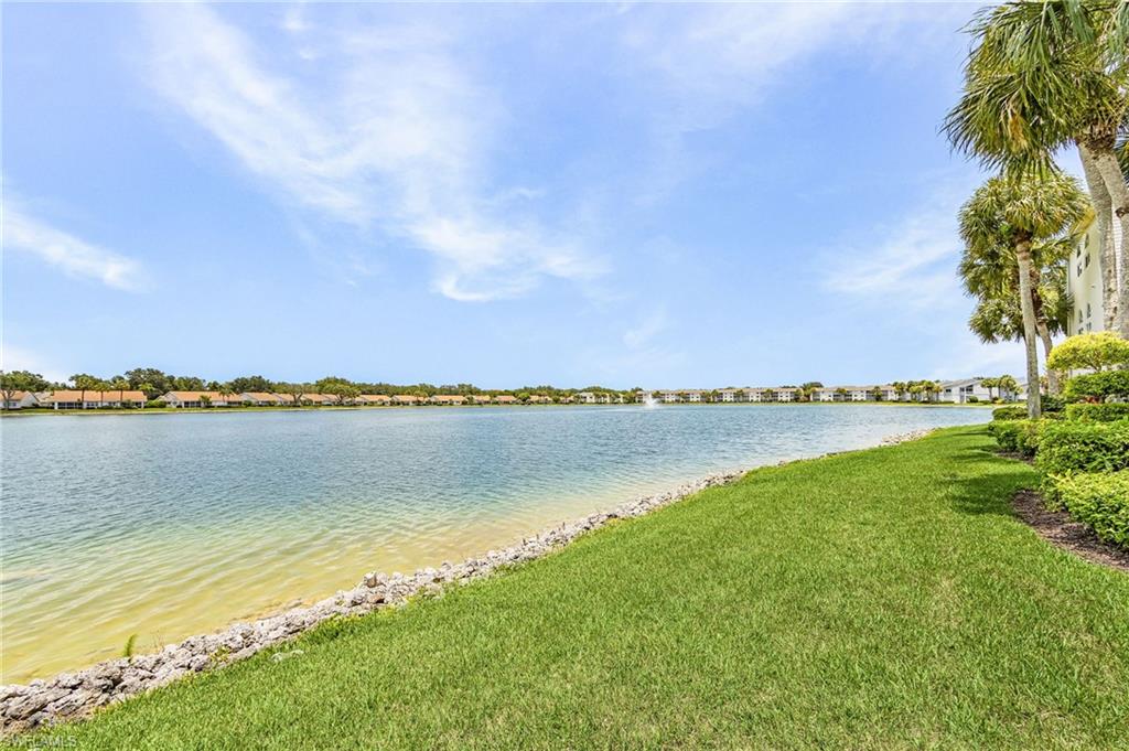 LAKESIDE GARDENS - Residential