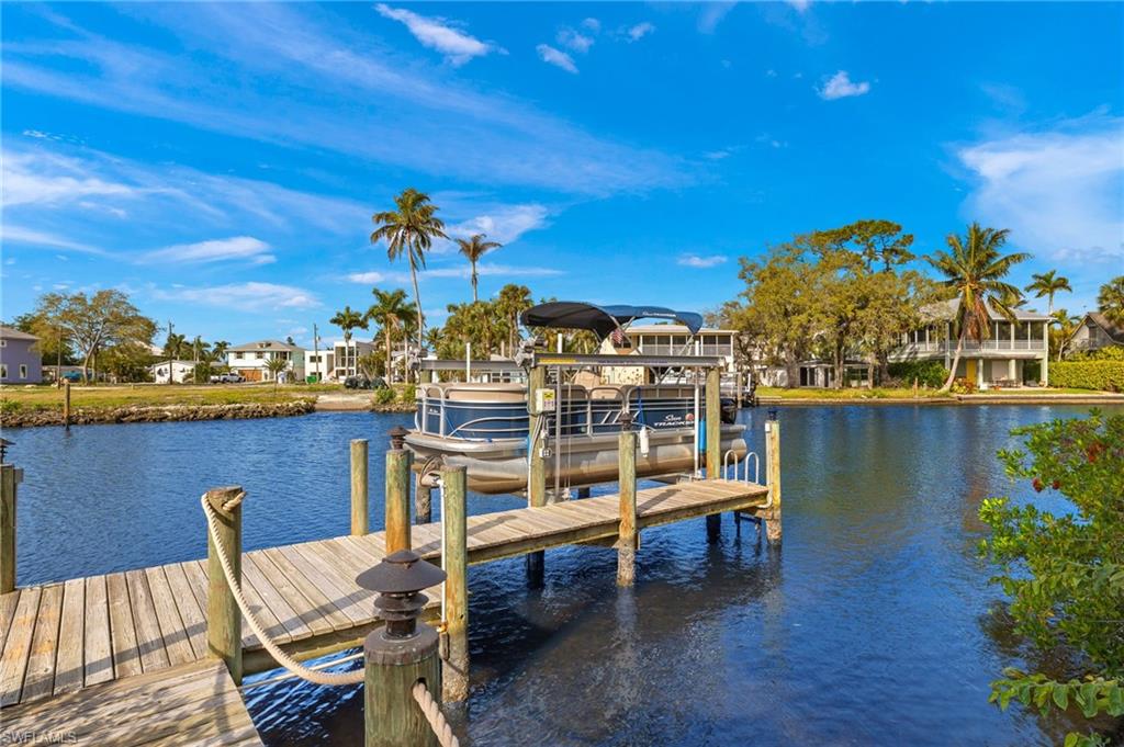 HIDDEN HARBOR - Residential