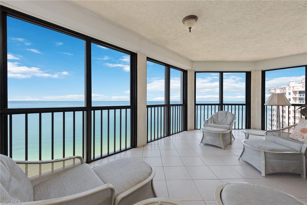 CARLYSLE AT BAY COLONY - Residential