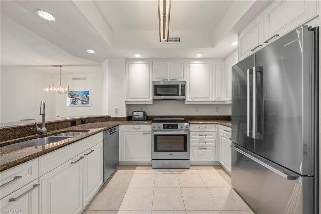 NAVONA AT THE COLONY - Residential