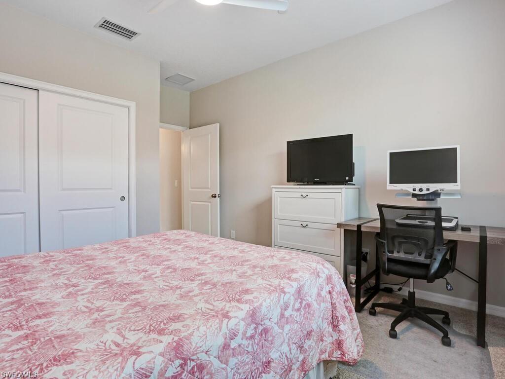 ESPLANADE - Residential Lease