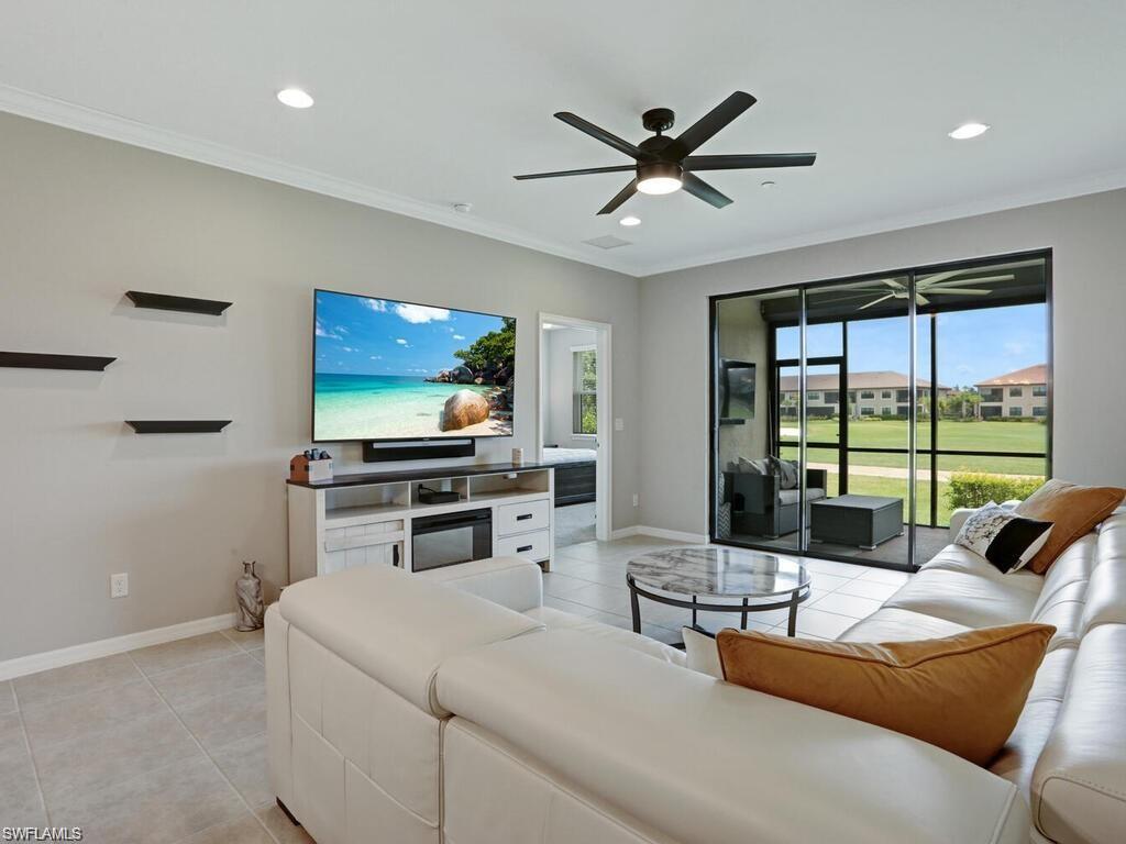 ESPLANADE - Residential Lease