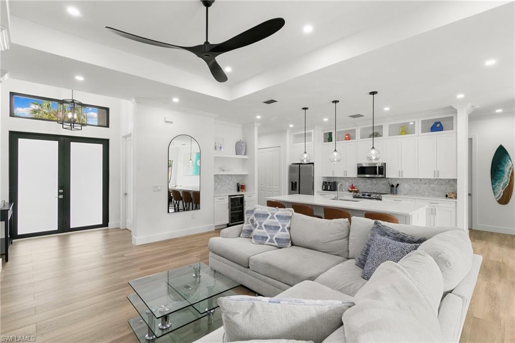 GOLDEN GATE ESTATES - Residential
