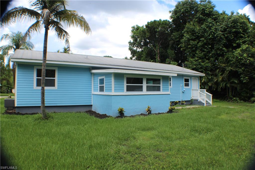 PINE ISLAND TROPICAL HOMESITES - Residential