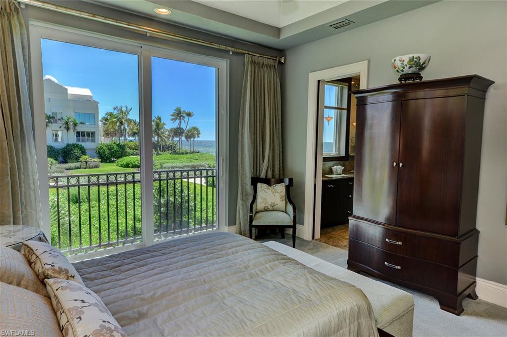 BAREFOOT BEACH - Residential