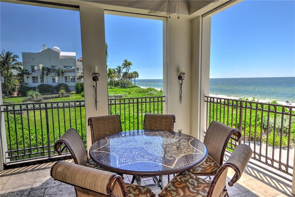 BAREFOOT BEACH - Residential