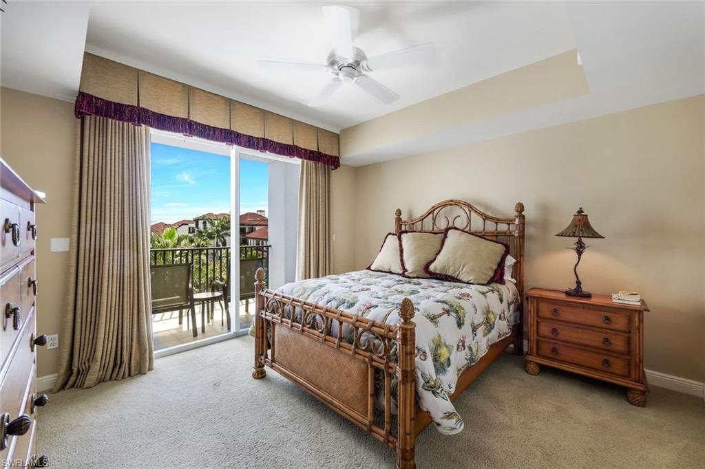 TWIN DOLPHINS - Residential