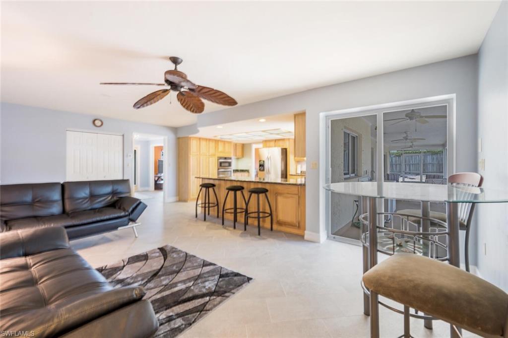 MARCO BEACH - Residential
