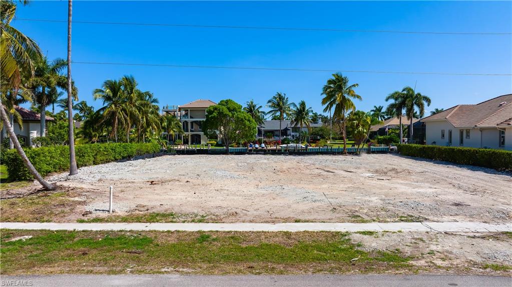 MARCO ISLAND - Land