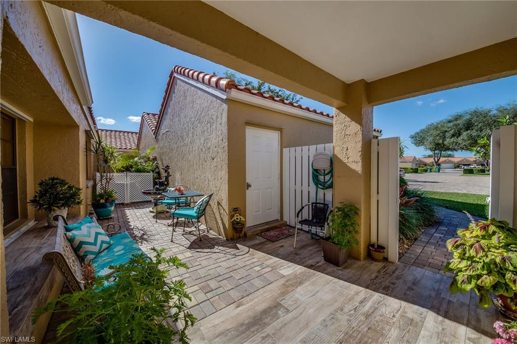 BEACHWALK HOMES - Residential