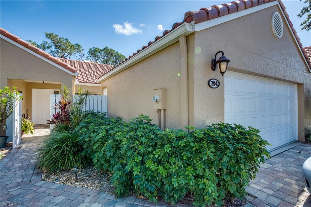 BEACHWALK HOMES - Residential