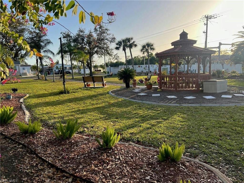 PORT CHARLOTTE - Land