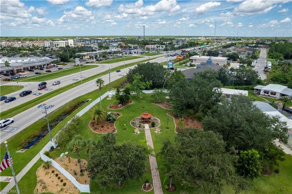 PORT CHARLOTTE - Land
