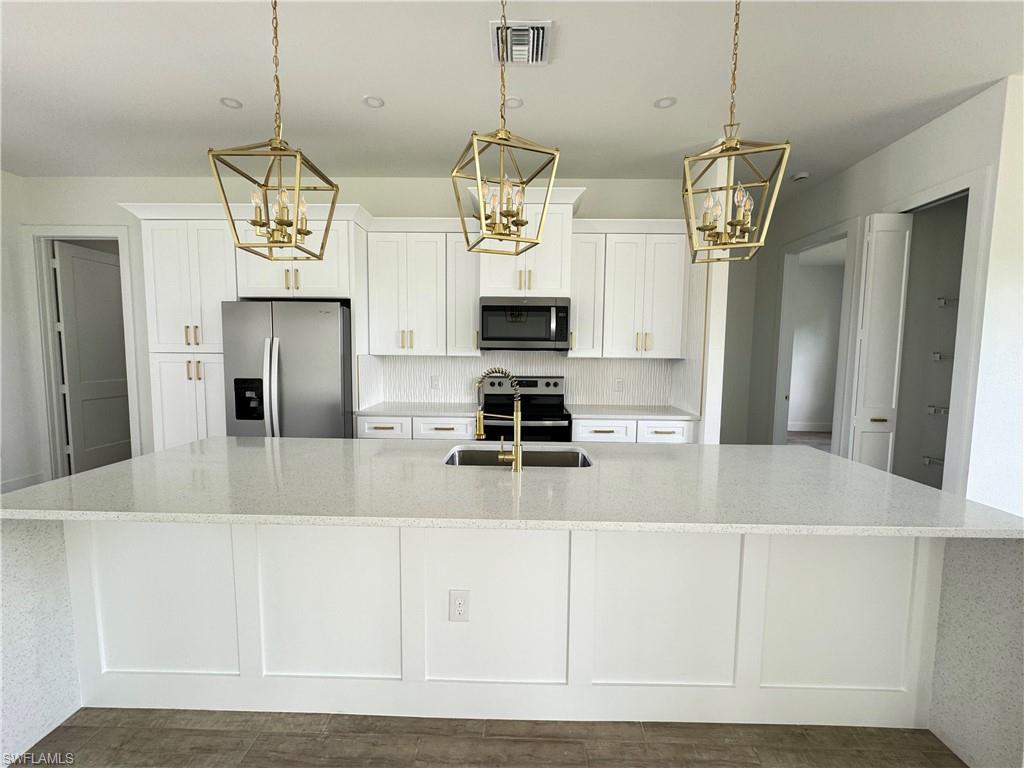CAPE CORAL - Residential Lease