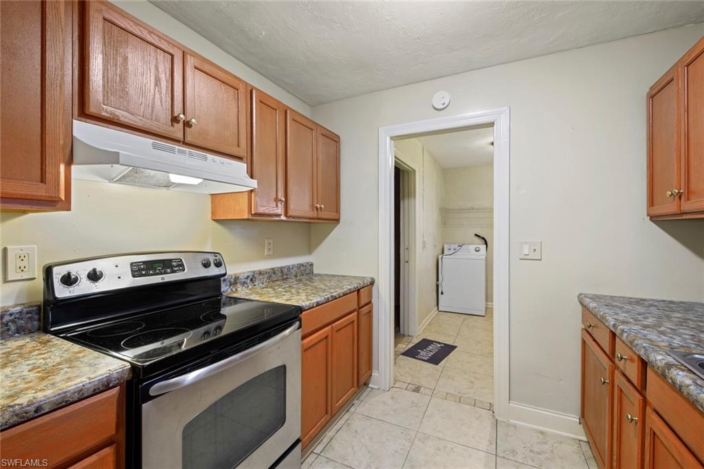 FORT MYERS SHORES - Residential