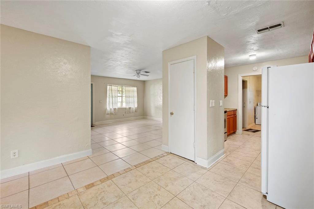 FORT MYERS SHORES - Residential