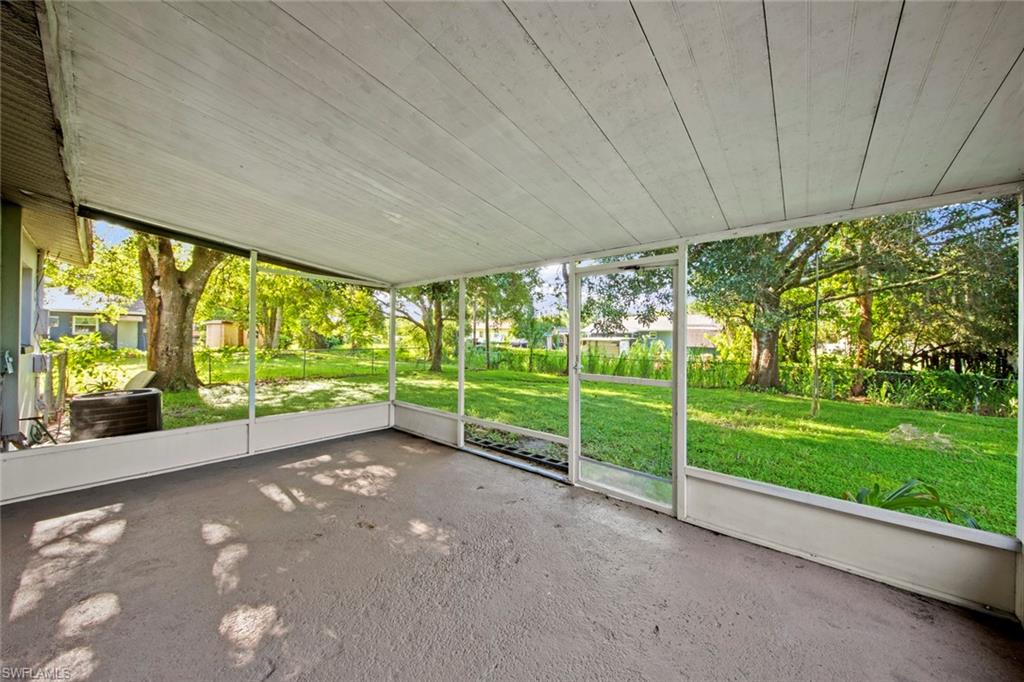 FORT MYERS SHORES - Residential