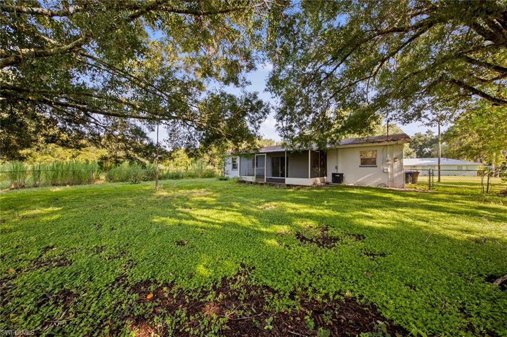 FORT MYERS SHORES - Residential