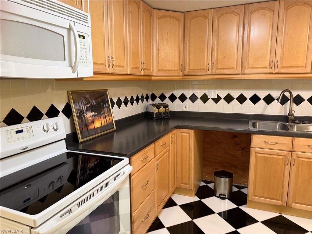 NUTTINGLIKIT GROVE - Residential