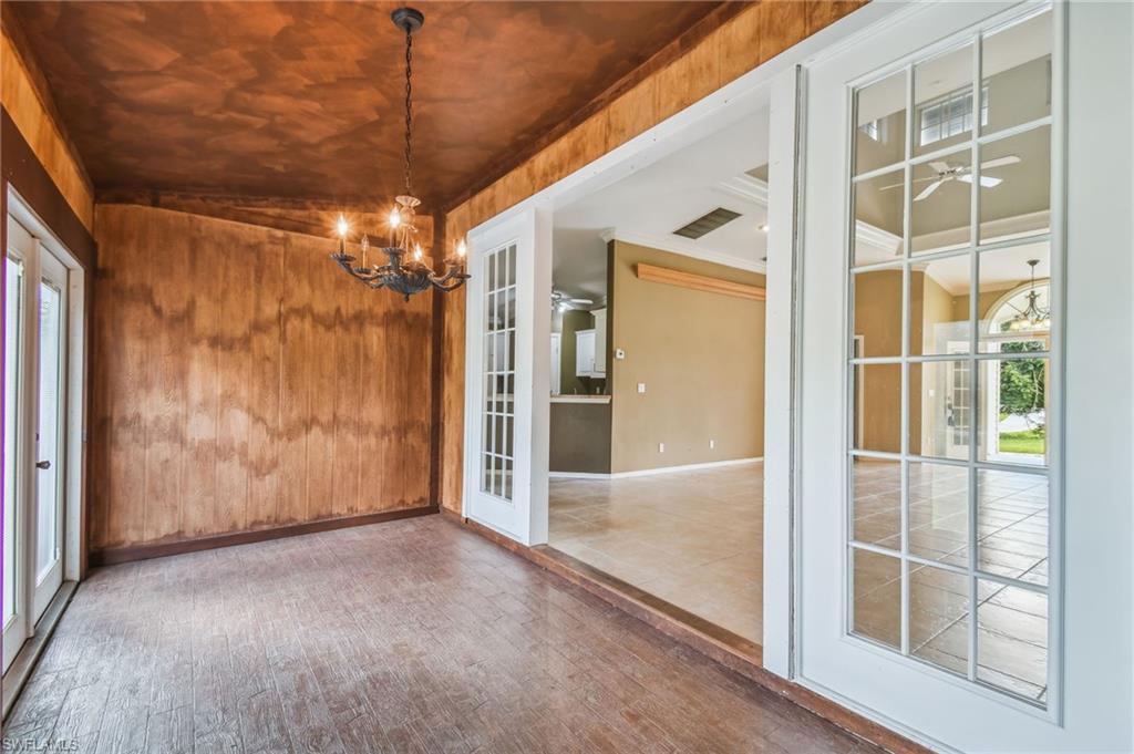 GOLDEN GATE ESTATES - Residential
