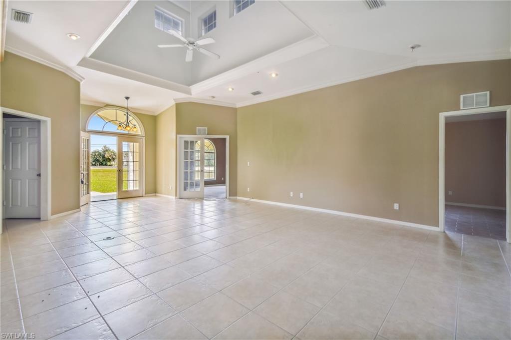 GOLDEN GATE ESTATES - Residential