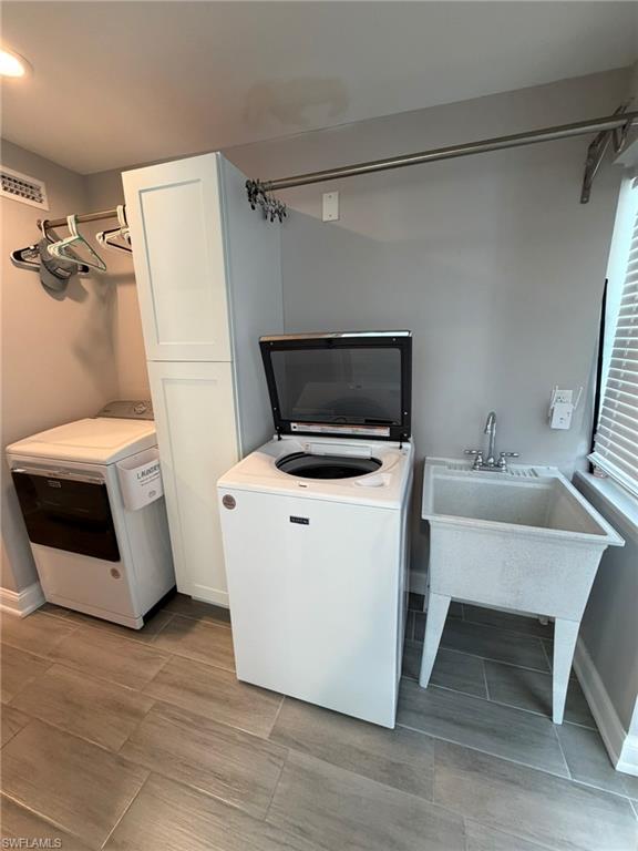 LAGUNA SHORES - Residential