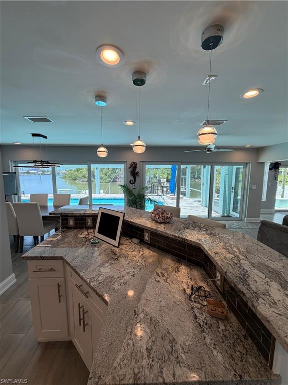 LAGUNA SHORES - Residential