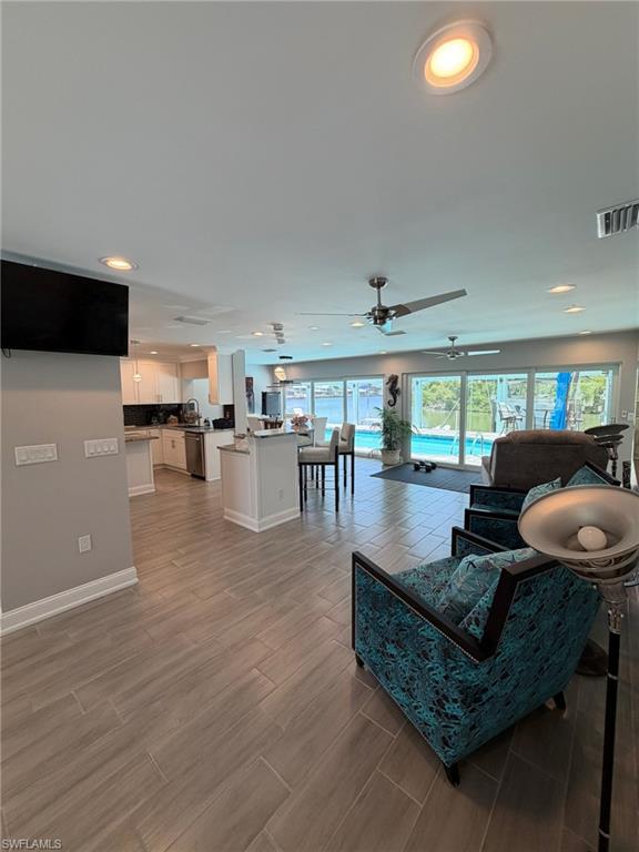 LAGUNA SHORES - Residential