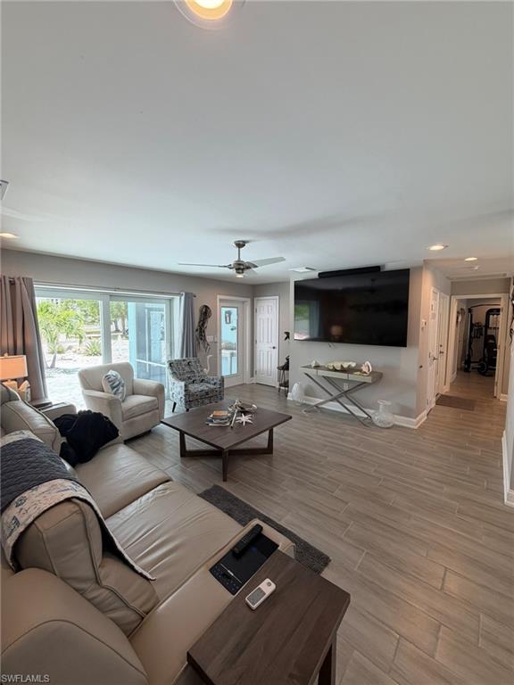 LAGUNA SHORES - Residential