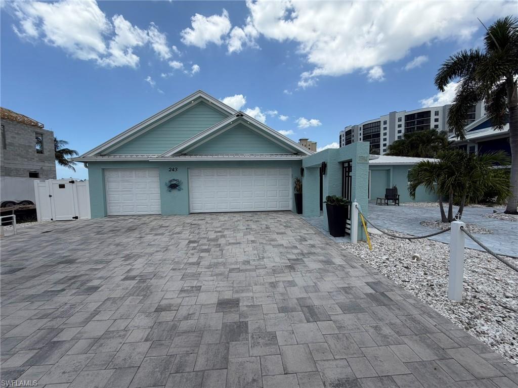 LAGUNA SHORES - Residential