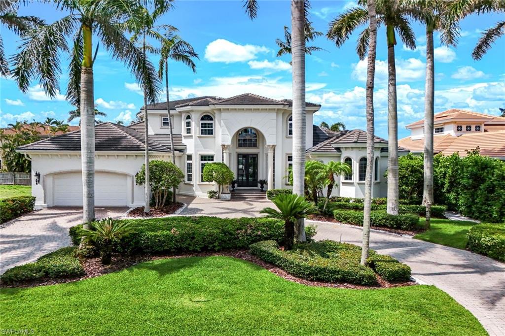MOORINGS - Residential