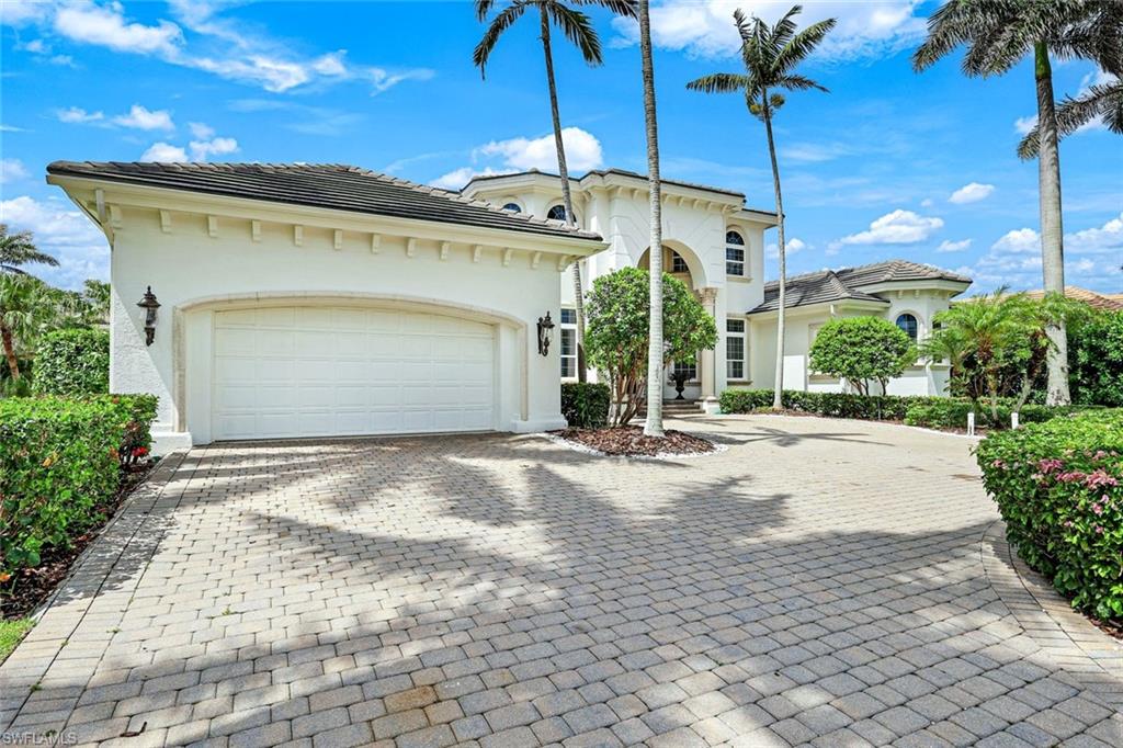 MOORINGS - Residential