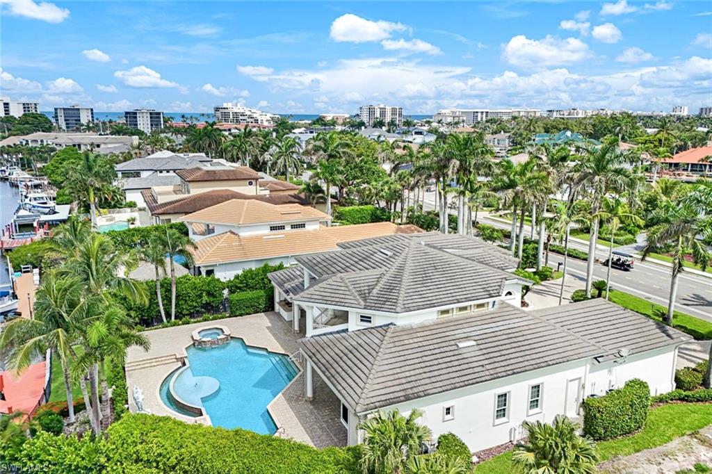 MOORINGS - Residential