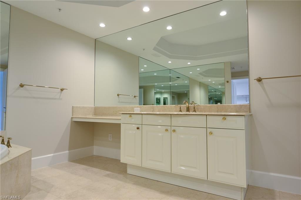 REMINGTON AT BAY COLONY - Residential