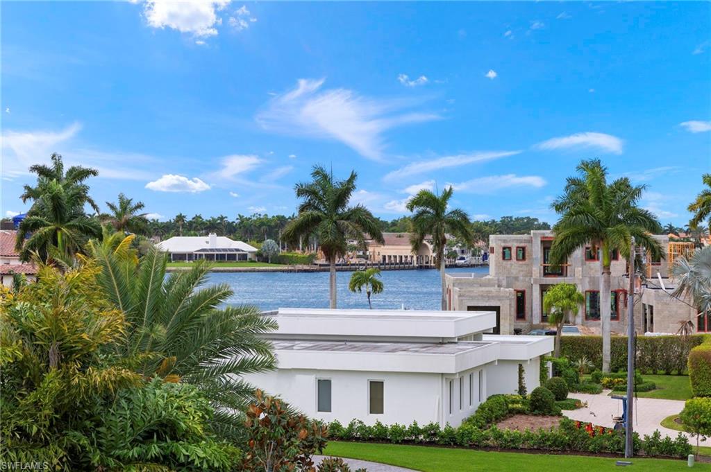 ROYAL HARBOR - Residential
