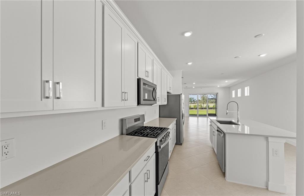 DEL WEBB OAK CREEK - Residential