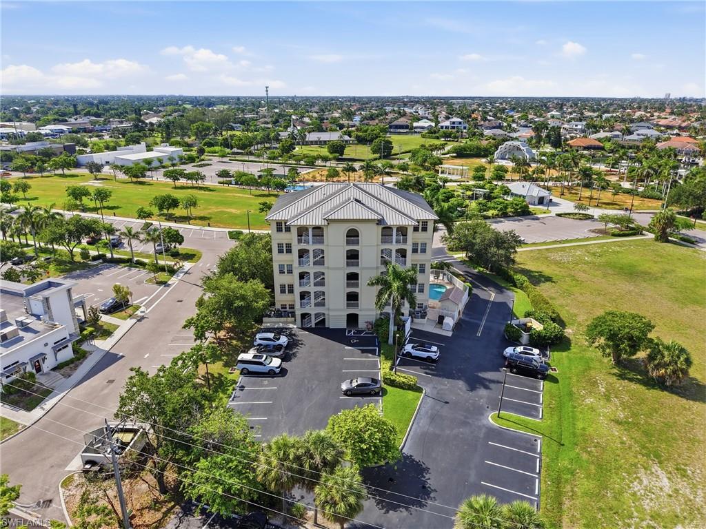 ROMAN PLAZA - Residential