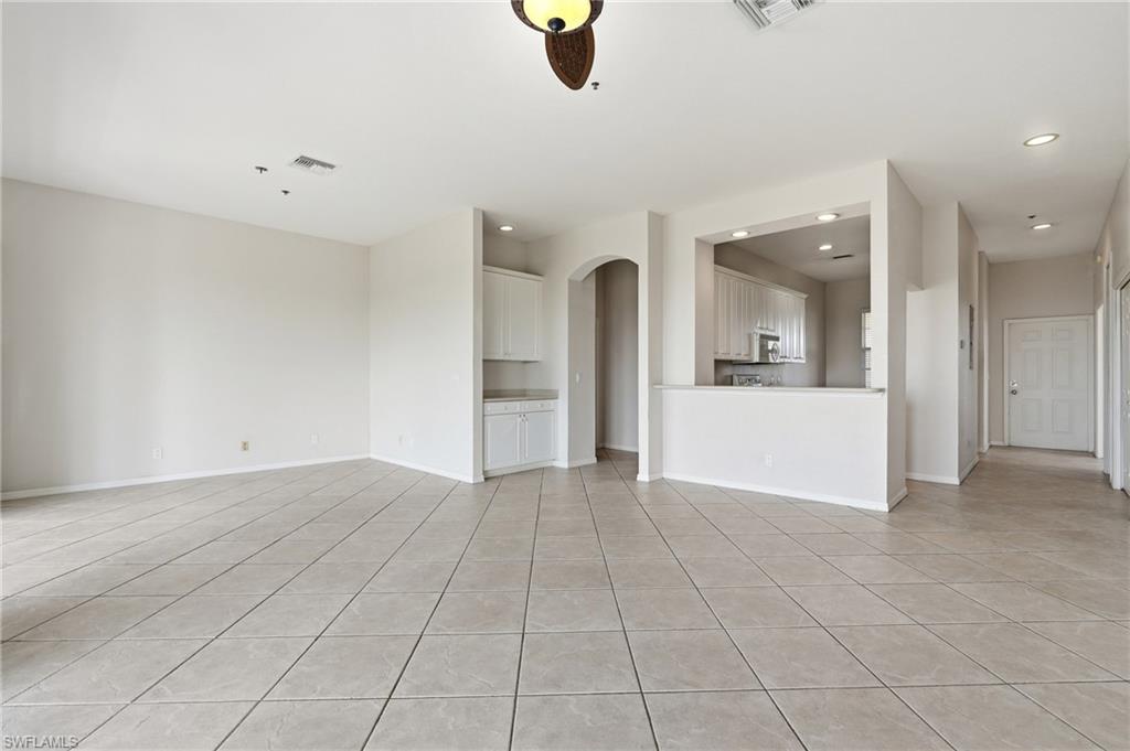 ROMAN PLAZA - Residential