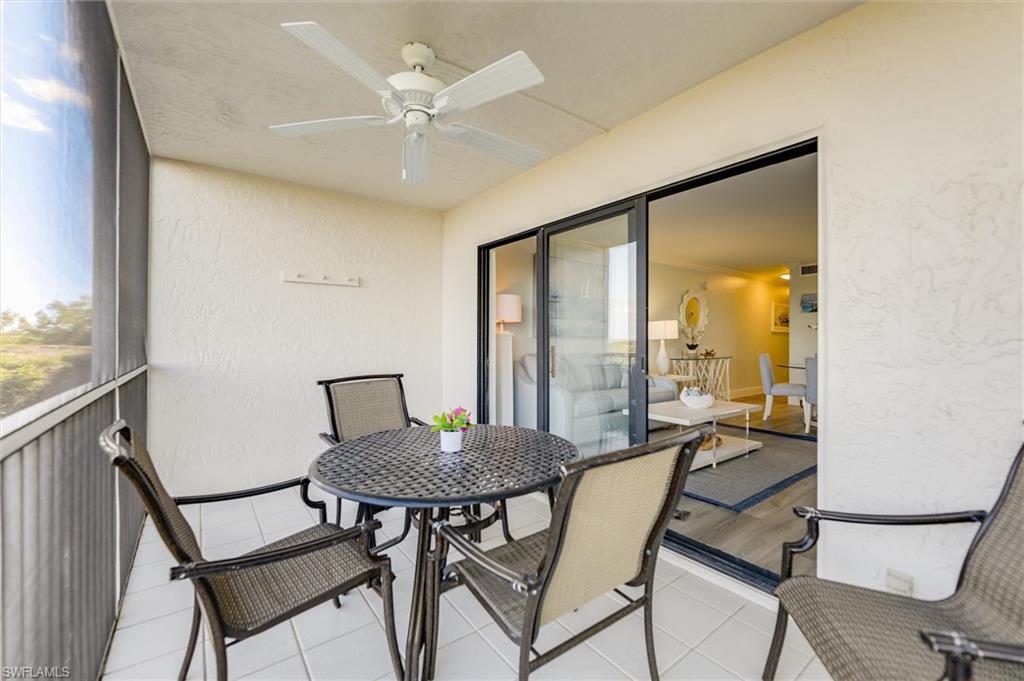 BAYSIDE VILLAS - Residential