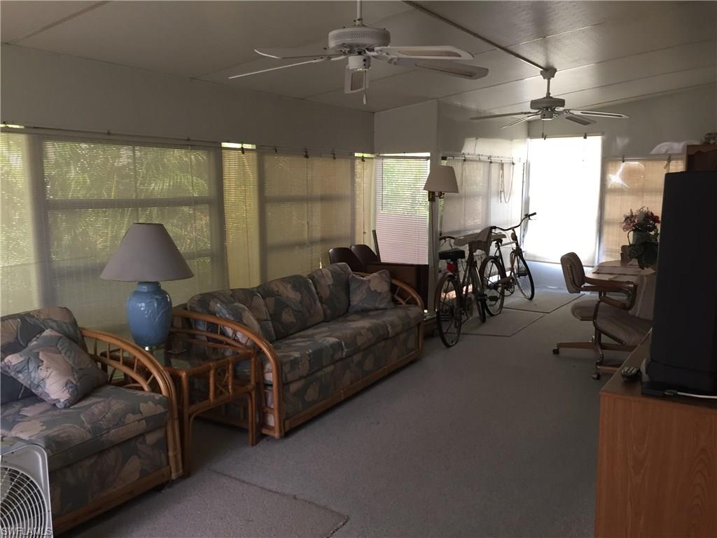 CORKSCREW WOODLANDS - Residential