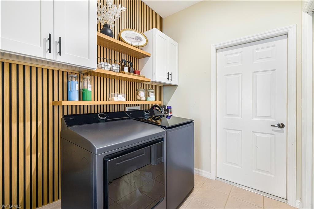 STONEYBROOK - Residential