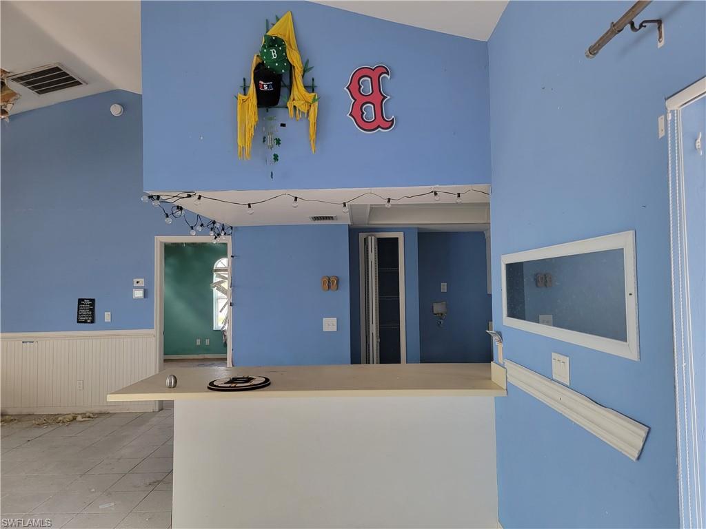 LAGUNA SHORES - Residential