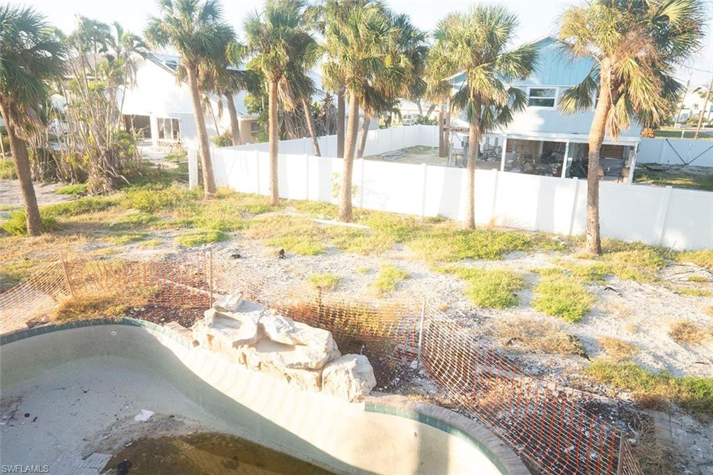 LAGUNA SHORES - Residential