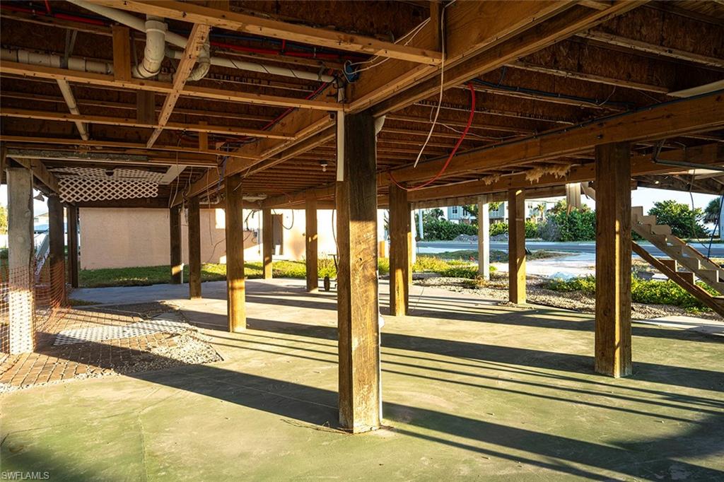 LAGUNA SHORES - Residential